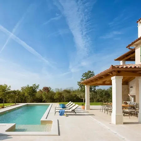 Ovi Villa