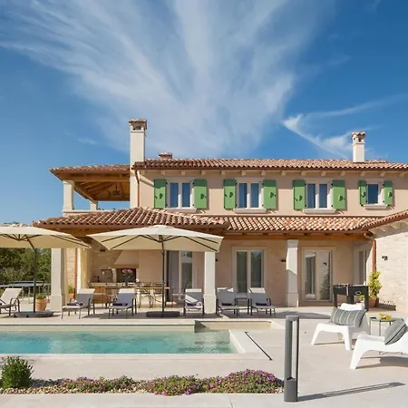 Ovi Villa